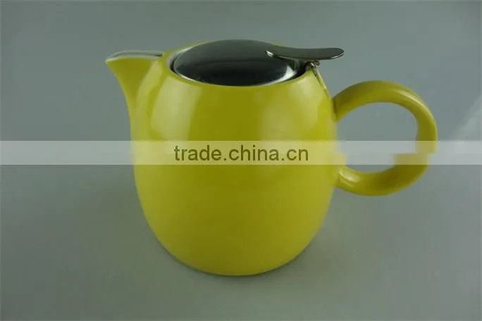 Hot sale stock cheap ceramic colorful round tea pot with stainless steel lid