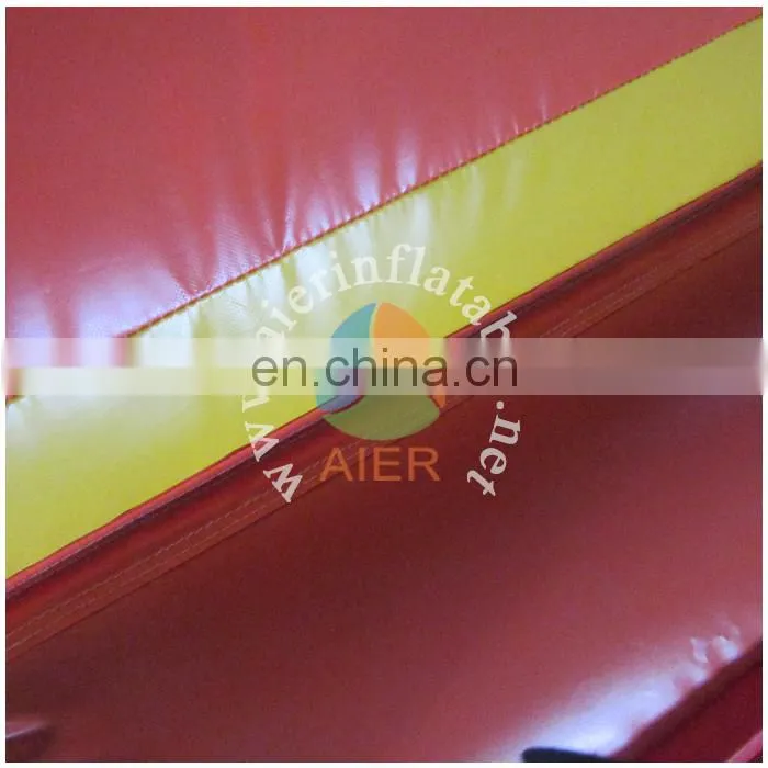 high quality outdoor inflatable castle house / children's toys jumping bed inflatable with slide