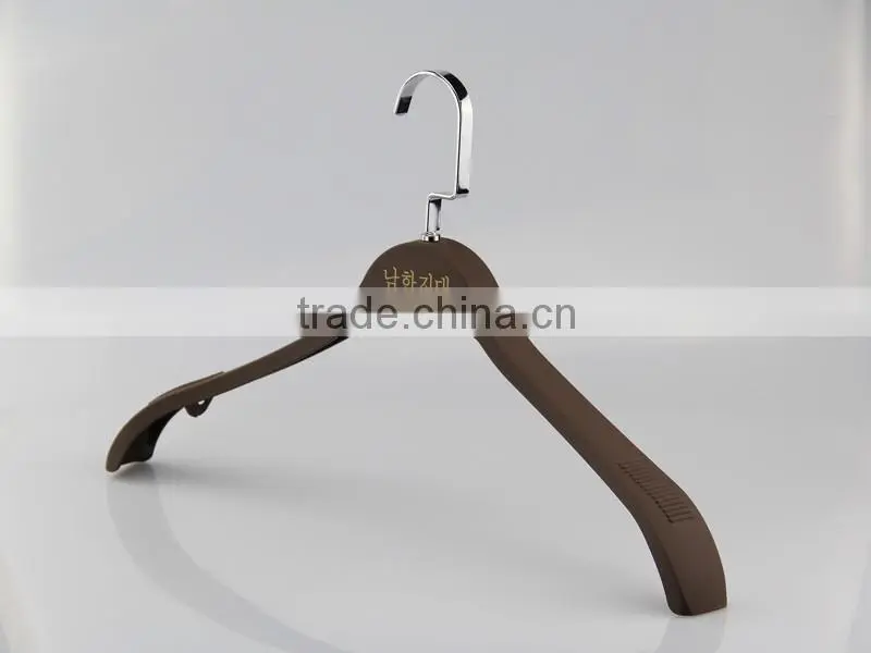 HA6896 large plastic clothes hanger rubber coated men jacket hanger