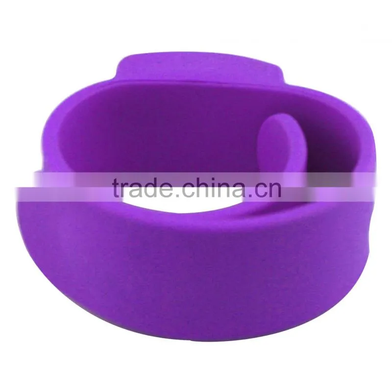 LP1141B_PU Cheapest promotion choice colorful silicone slap on LCD silicone ion watch