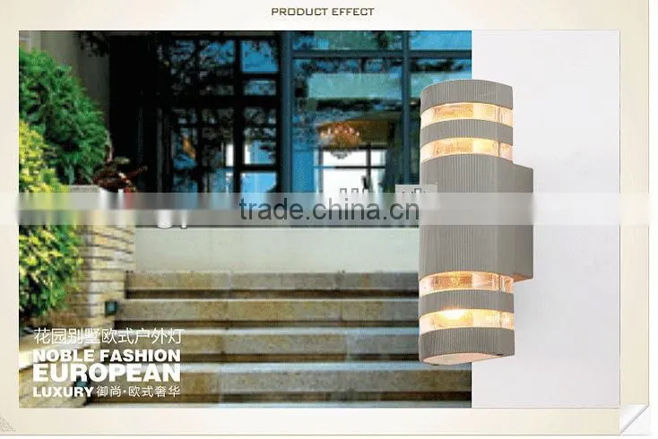 Warm White outdoor up and down wall light, IP65