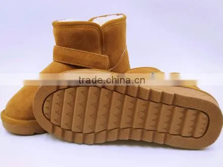 Leisue beauty essential warm snow boots with cheap price in China