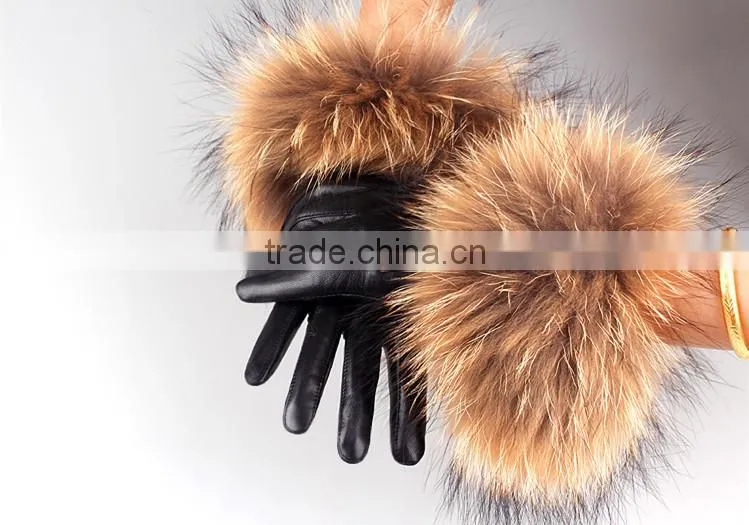 New 2016 Winter Fashion Raccoon Fur Short Design Women's Leather Gloves Thickening