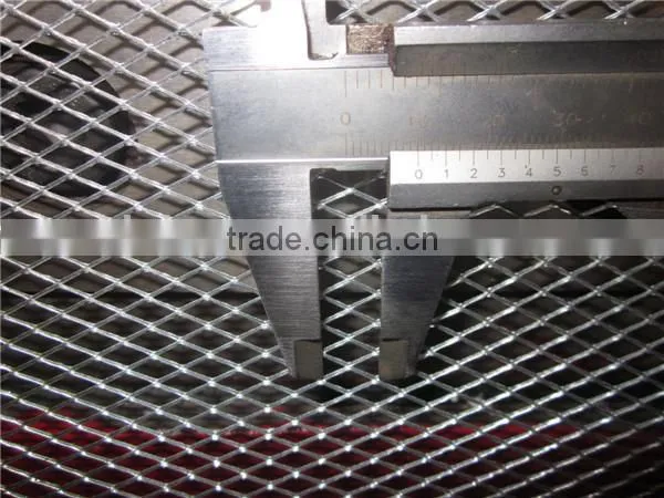 Healthy machine making expanded metal for grill