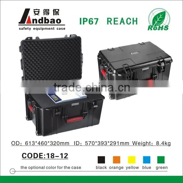 Hardshell waterproof equipment case with wheel