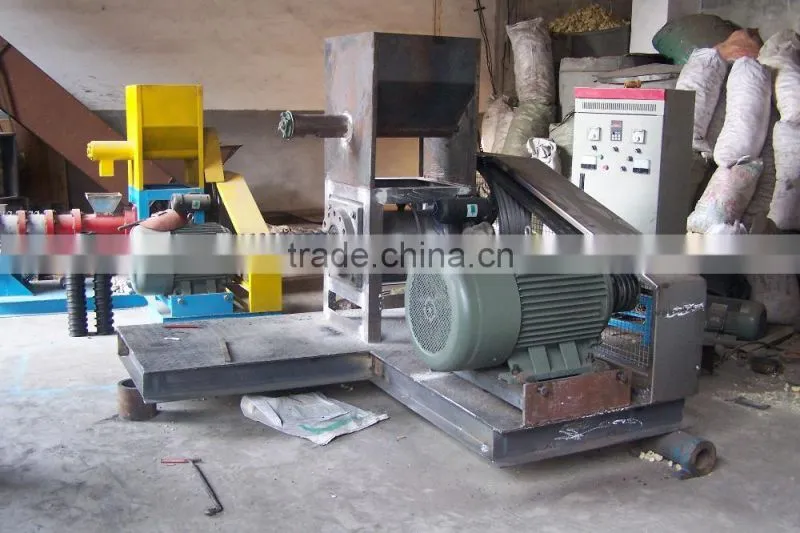 Long time floating fish food machine