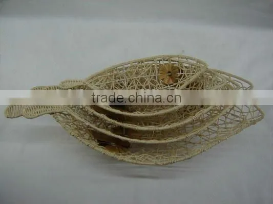 Natural rattan&water hyacinth weaving iron frame fish shaped fruit basket