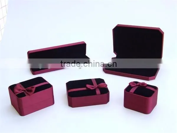 Luxury PU leather necklace gift box wholesale