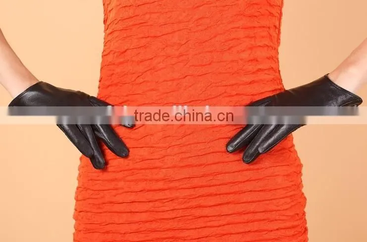Short leather gloves with sheep skin soft handfeel