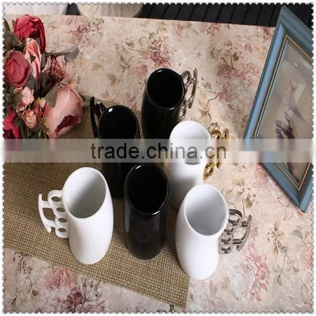 Ceramic Fisticup in Knuckleduster Mug in fist shape