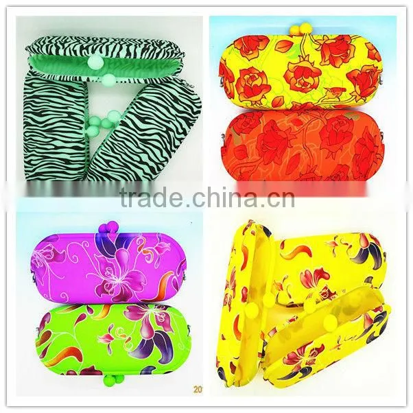 Candy colors silicone waterproof bag/silicone purse and bag/silicone make up bag