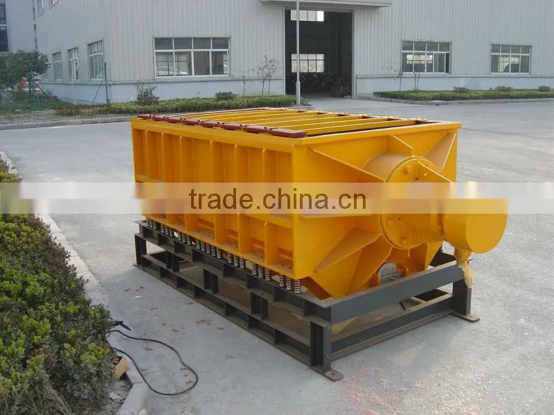 Linear type vibratory finishing machine