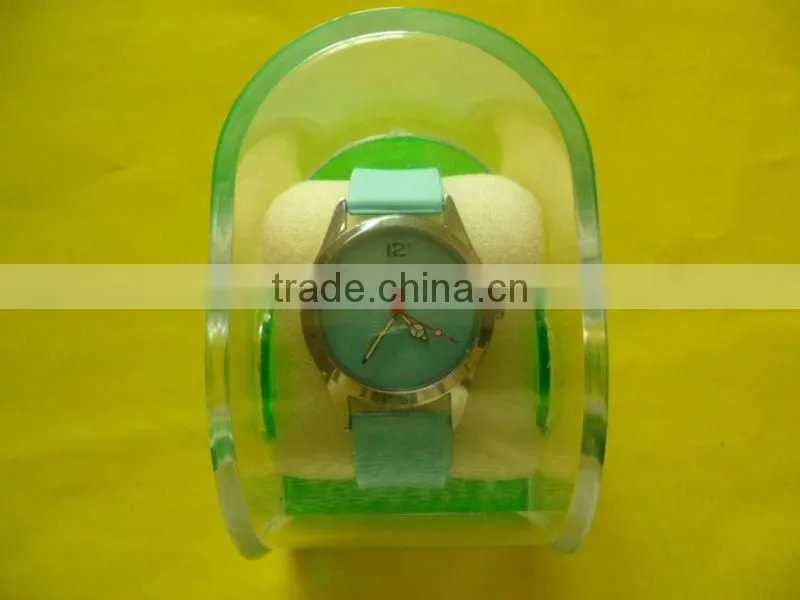 Latest Thin Strap Silicone Quartz Watch