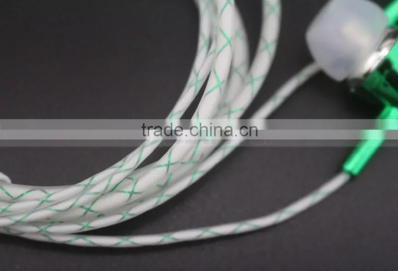 Metal Head Cheap Colorful Earphones Headset LED Flash Night Light Noctilucent Earphone With Clip Mic For Smart Phone