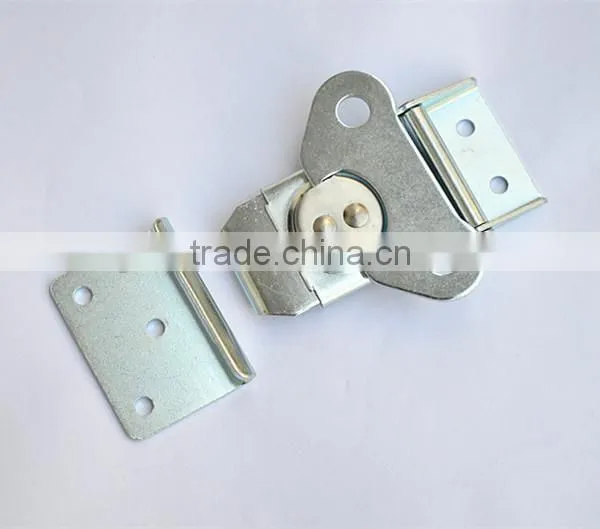 twist lock for wooden case
