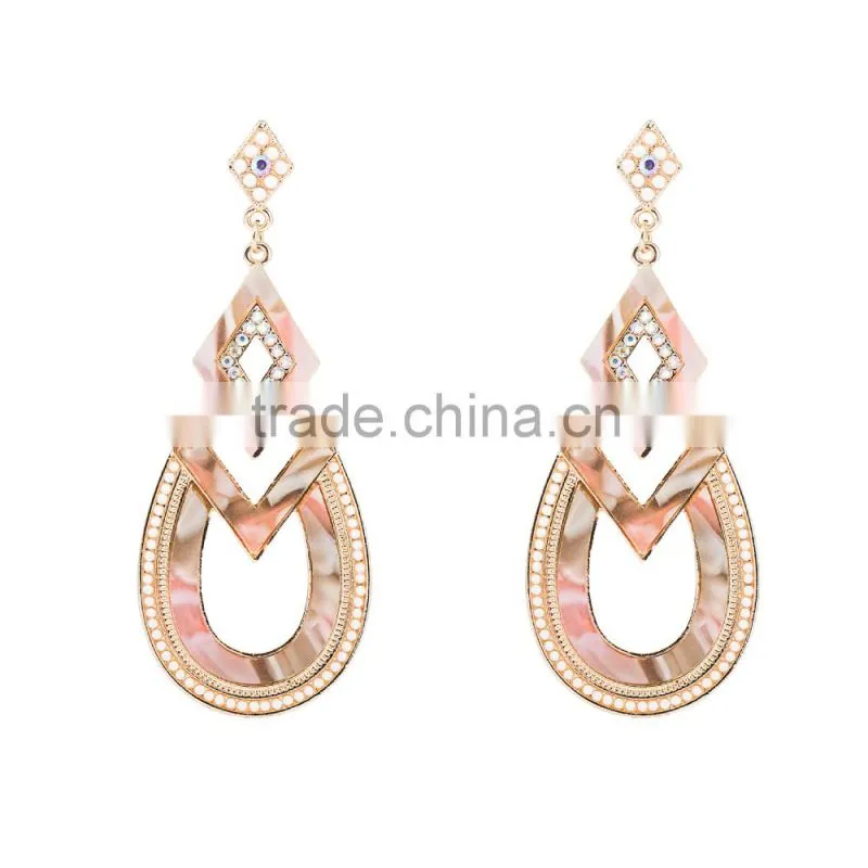 2016 cute Gold tone znic alloy pink color stud earring