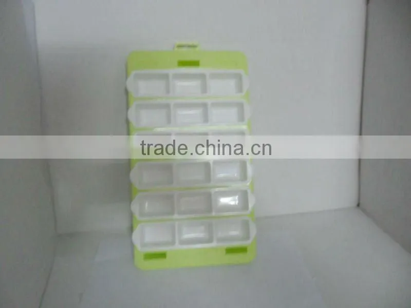18 lattices Plastic PP Ice cube Mold