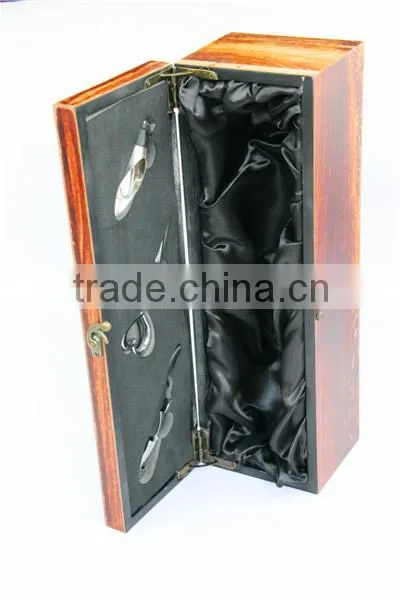 2014 new bottle shape wine set made in china