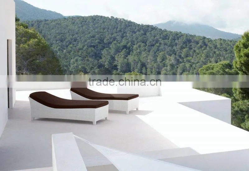 Wicker rattan sun lounger Aluminium frame with power coated