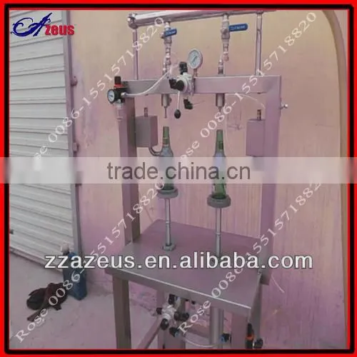 Carbonated drinks and non-carbonated beverages Semi Automatic Beer Bottling Machine