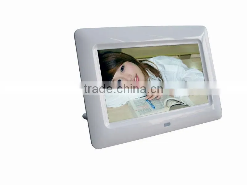 7 inch Digital Photo Frame MP3 Mp4 with retail package