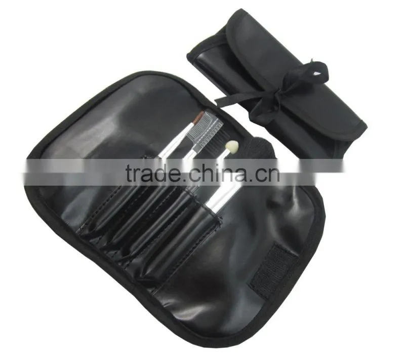 Lovely Pink Plastic Handle Cosmetic Brush Set