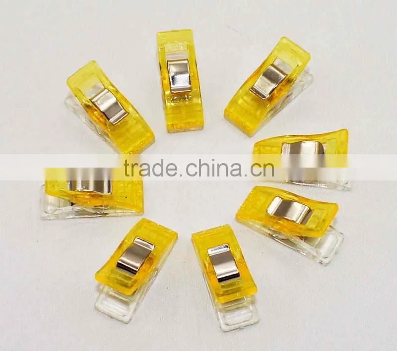 Quilt wonder clips with jar packing