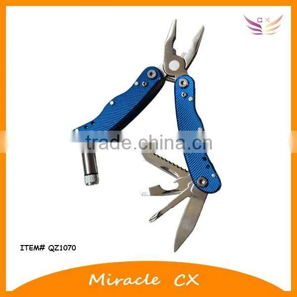 S-shaped chequered aluminum handle hand tool with light