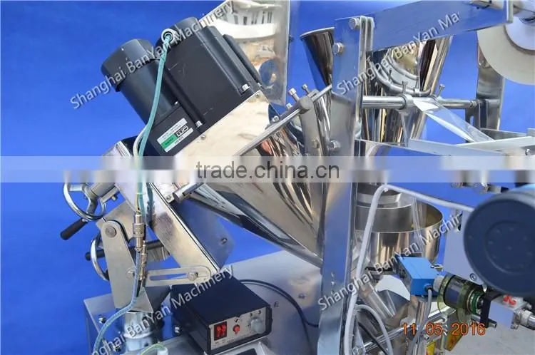 2016 Multi function Automatic bean sugar sachet packing machine, detergent powder packing machine