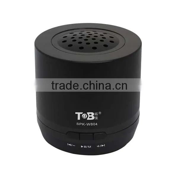Fashion colouful wireless portable mini speaker with fm radio built in amplifier usb charge in dongguan