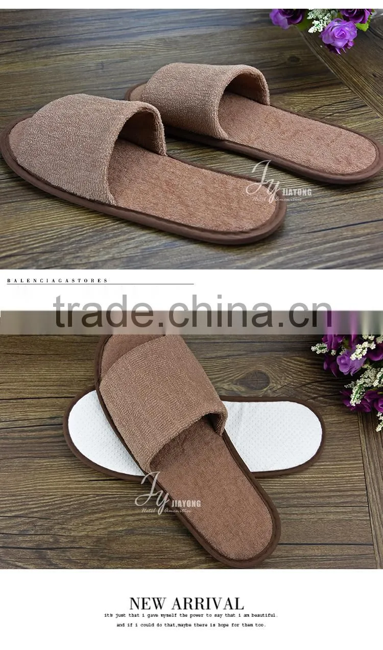 Professional indoor hotel bathroom slipper custom logo slipper