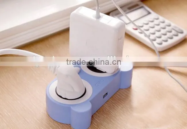 Fashion Practical Travel Adaptor /USB Power Adaptor