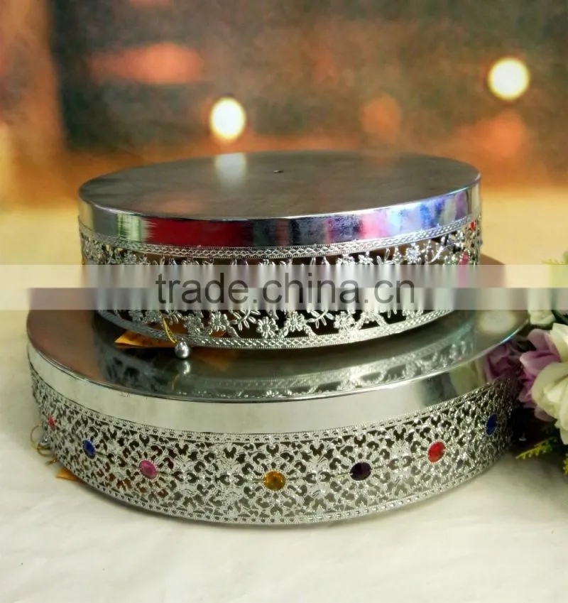 wedding cake stand with colorful bead for wedding centerpieces
