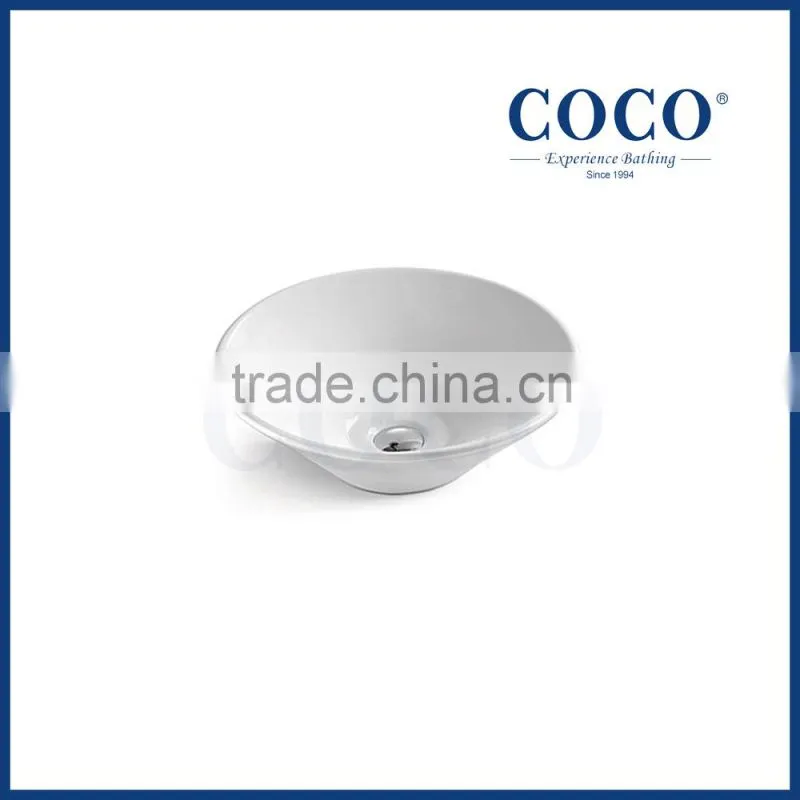 A grade quality ceramic urine basin for bathroom