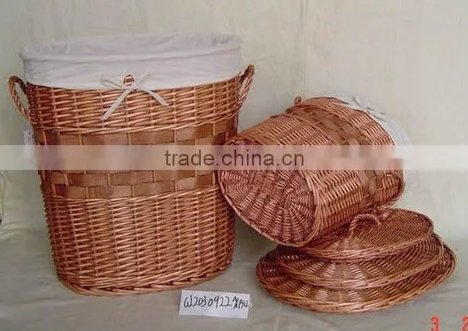 wicker lidded dirty clothing basket with lining