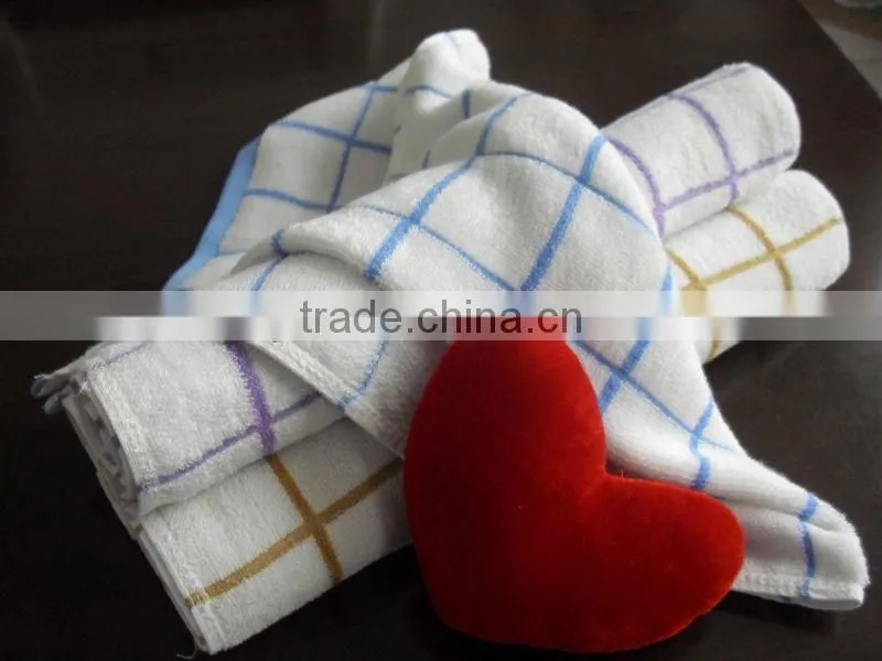 70% Bamboo 30% Cotton Antibacterial Checkered Hand Towel