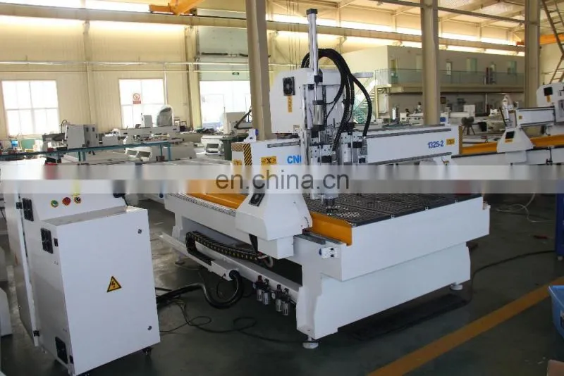 4.5kw air cool spindle double heads cnc milling wood door carving cnc router engraving machine with with vacuum table