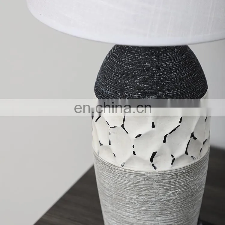 Oriental elegant design hotel living room porcelain bedside desk lamp for sale