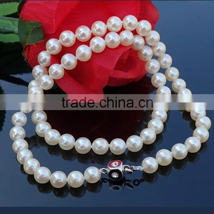 White color China artificial pearls necklaces Factory