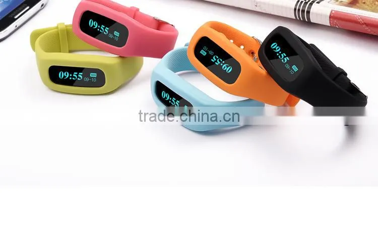 Bluetooth earphone type dismountable smart bracelet with OLED display