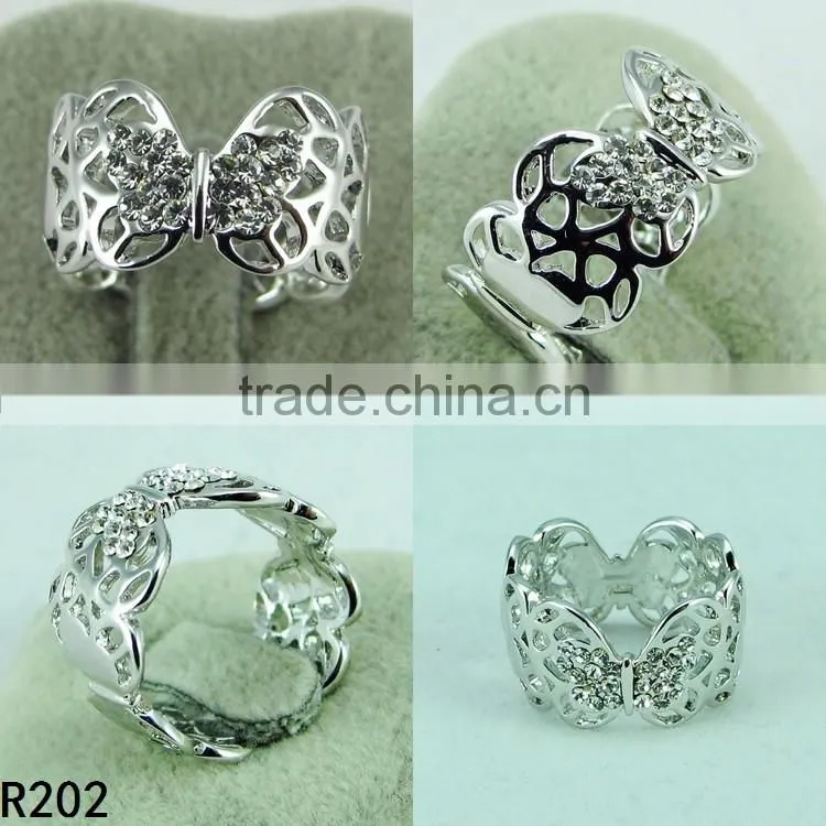 Fashion attractive design ring hollow out engraving flower silver plating ring R202