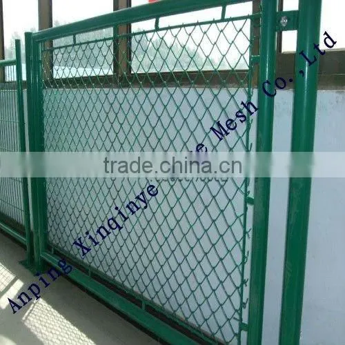 roller chain link fence