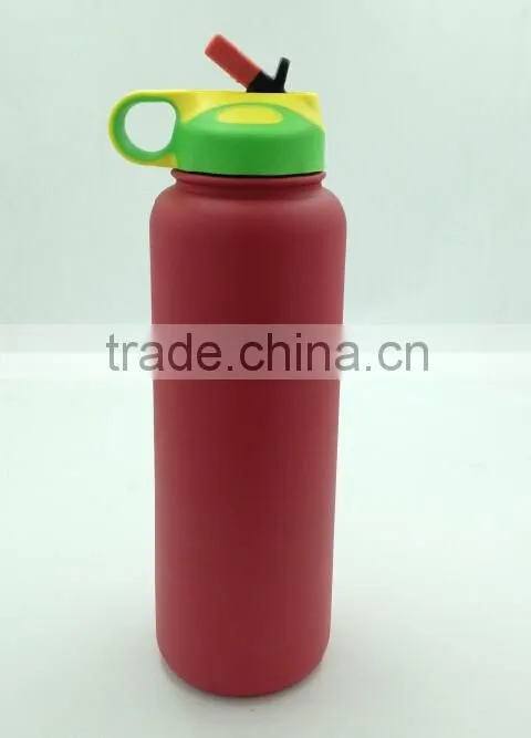 Big capacity sports bottle with tip