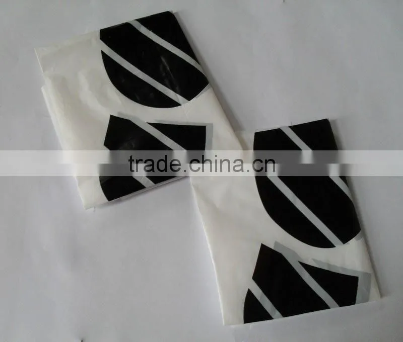 Popular disposable anti-slip plastic foot mats for cars