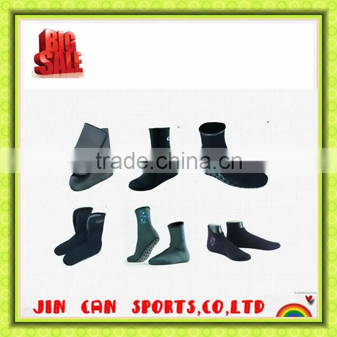 New style top quality nice design neoprene socks making
