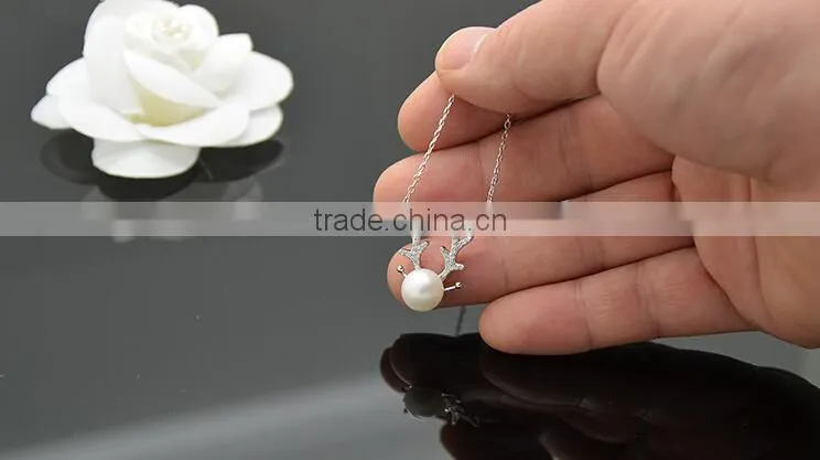 The new spring of 2015 Personalized Jewelry Three-dimensional Diamante Antlers Necklace