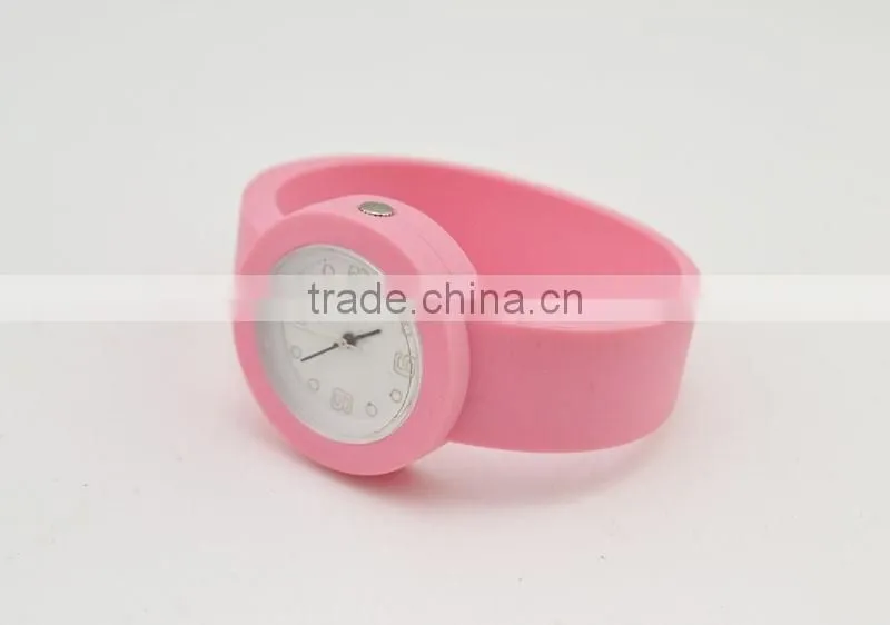 Simple deisgn O shape silicone cuff watch promotional gift watch