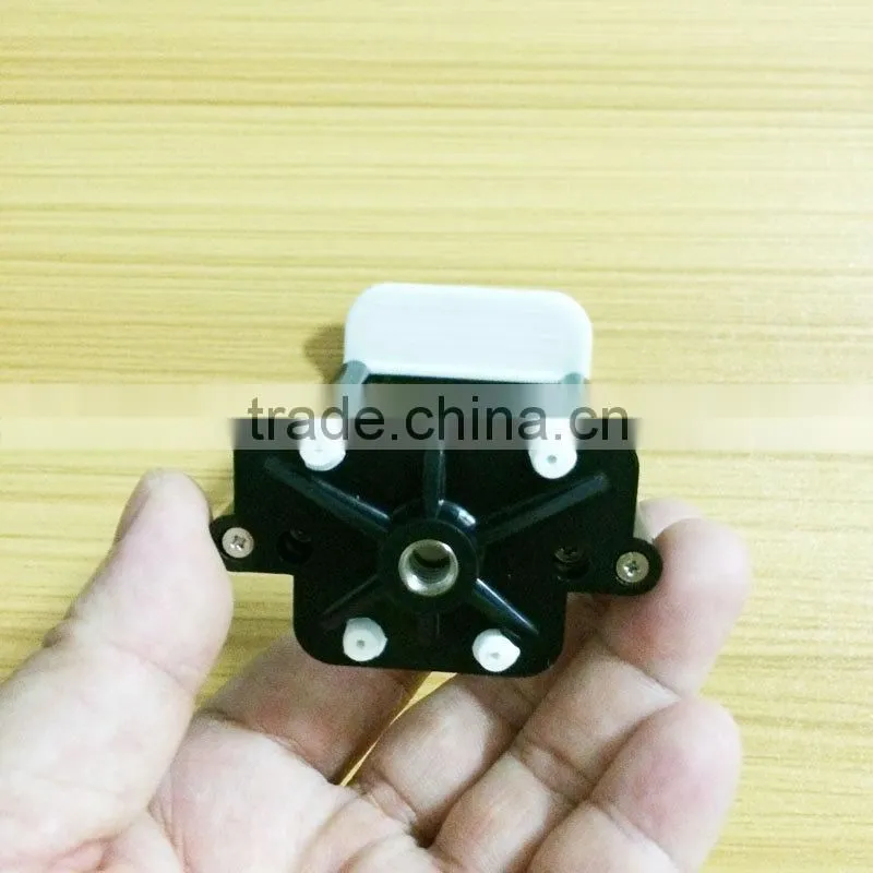 Smilinmount factory newest 2-in-1 Clip Mount Tripod Stand Holder that can hold phones/tablets