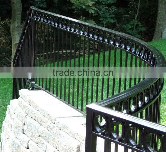 2015 Top-selling hand forged iron fence