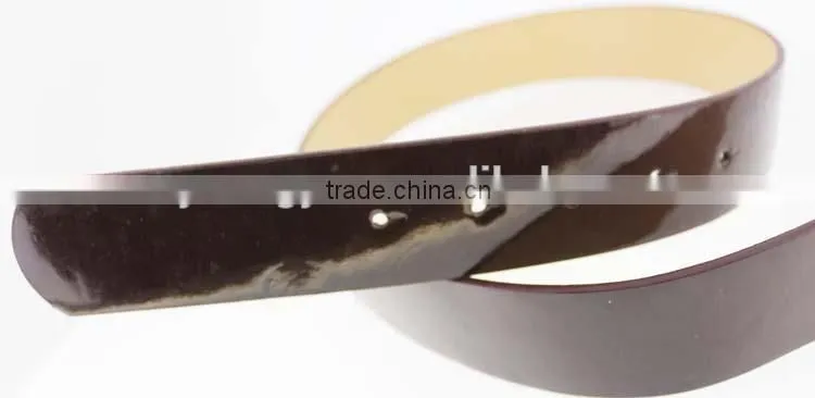 2015 designer pu fashion dress belt with brown shiny PU leather in yiwu